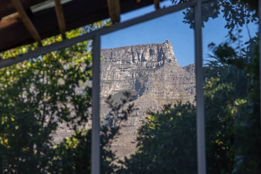 4 Bedroom Property for Sale in Tamboerskloof Western Cape